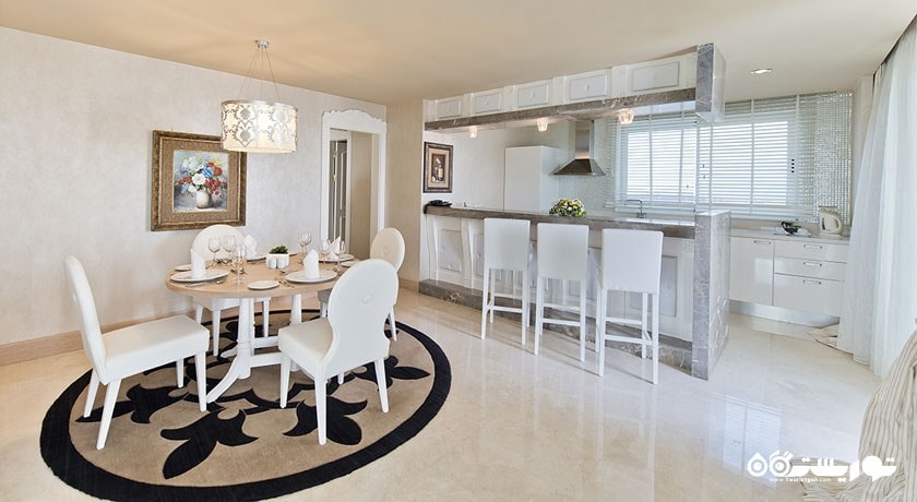 میز غذاخوری سوئیت پرزیدنشال